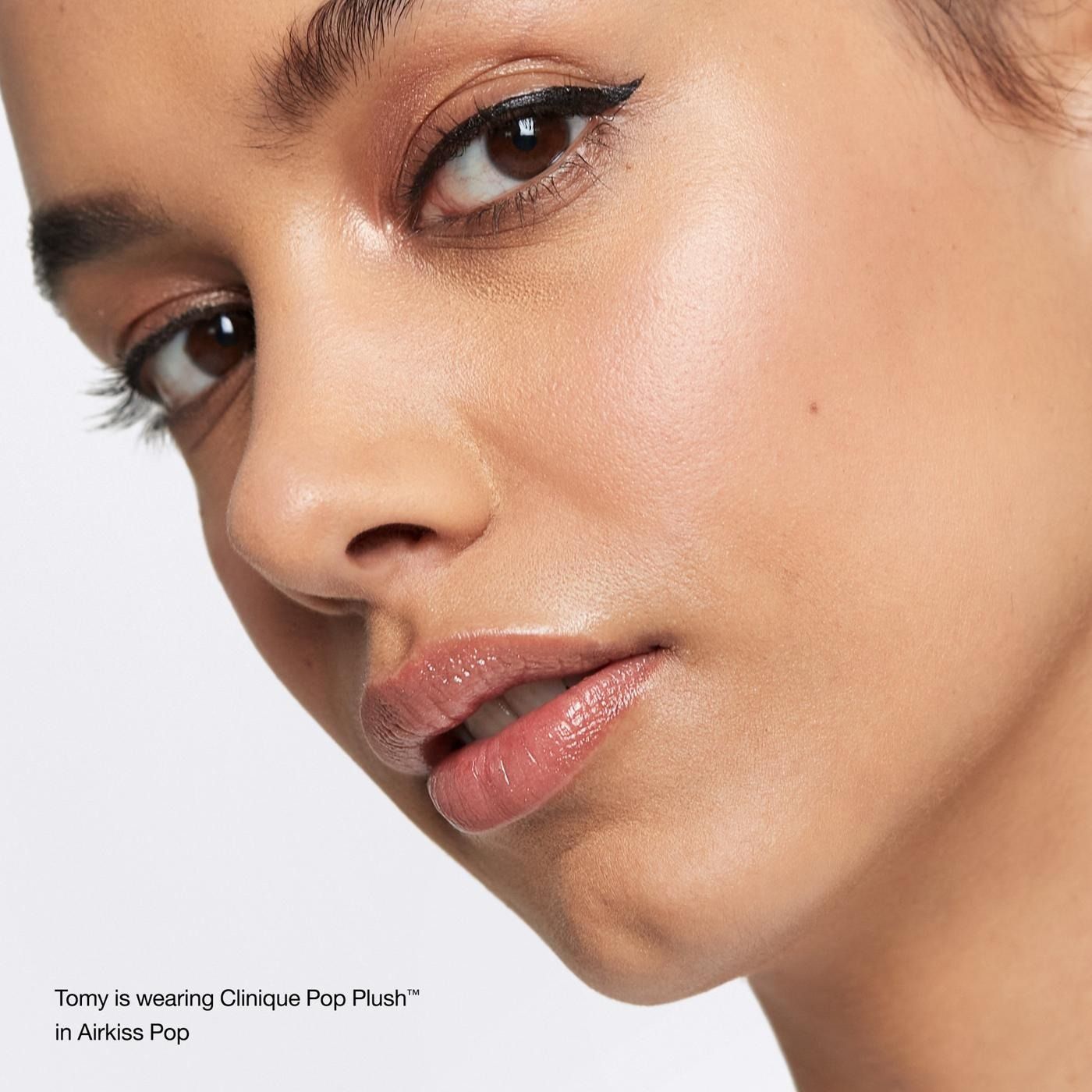 Clinique Pop Plush Creamy Lip Gloss foto 4