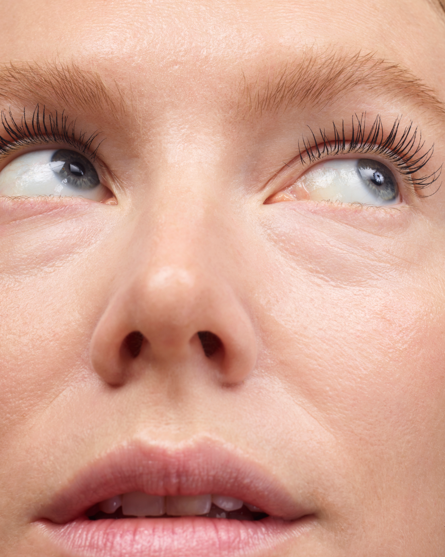 Glossier Lash Slick Lift and Lengthening Mascara foto 4
