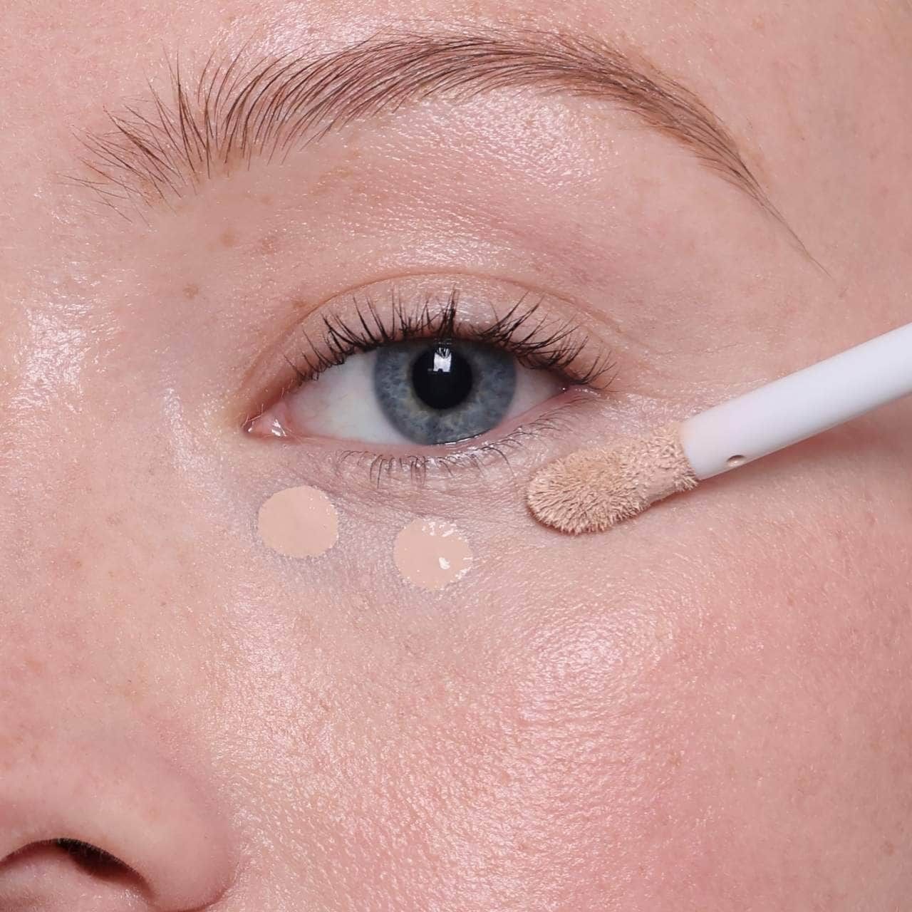 Brightening and Blurring Serum Concealer with Plant-Derived Squalene - Refy / Corrector hidratante foto 3