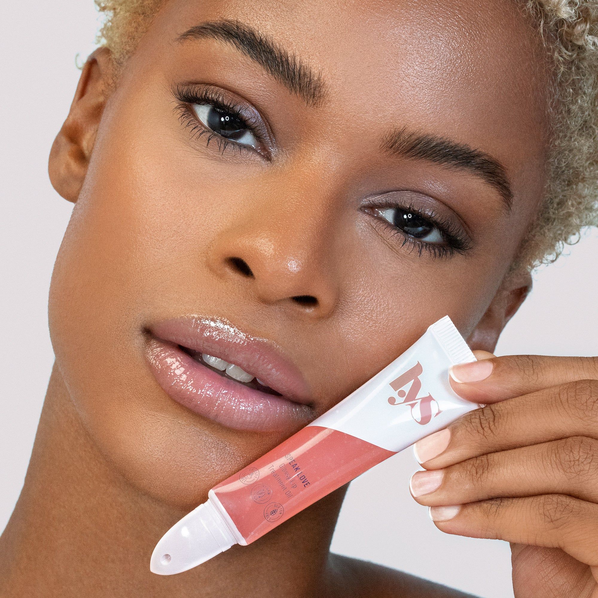 LYS Beauty Speak Love Glossy Lip Treatment Oil foto 3
