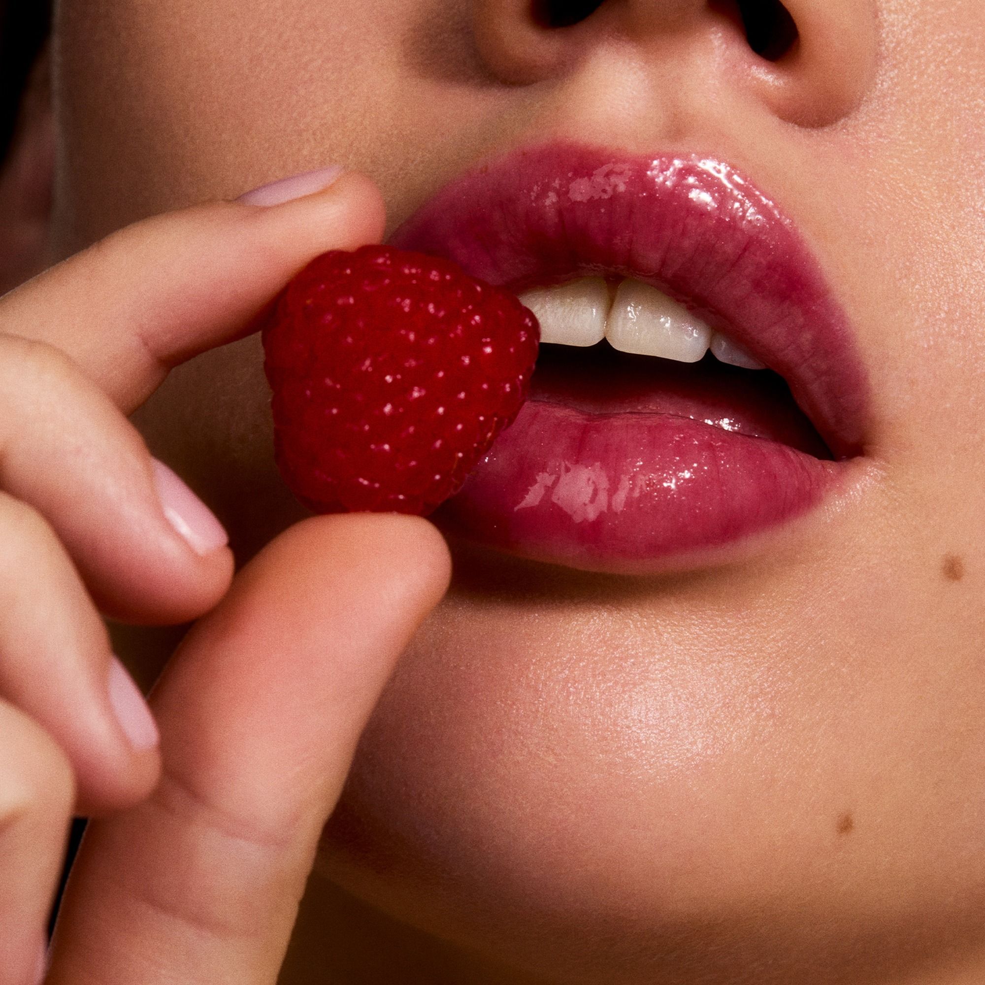 Provence Beauty Soft Bisous Plumping Lip Balm foto 4